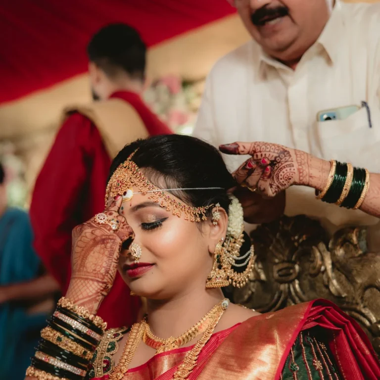 Stunning candid shot of a bride wearing traditional shringar